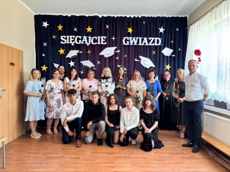 Uroczyste pożegnanie klasy ósmej